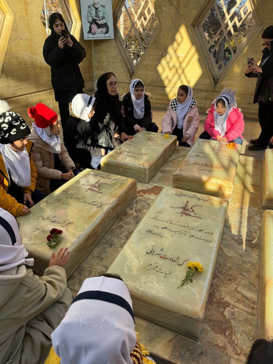 برگزاری اردو و بازدید علمی به تپه نورالشهدا و منطقه حفاظت شده و موزه محیط زیست ناهارخوران
